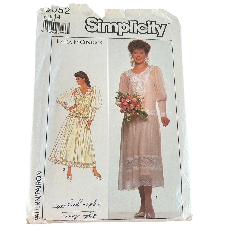 Simplicity Sewing Pattern 9052 Misses 14 White Jessica McClintock Bridal Cut